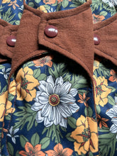 Load image into Gallery viewer, 5 Cloth Pad Set Organic Rust/Flowers