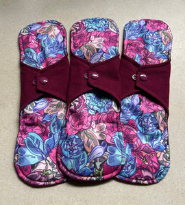 Ready to ship 11” heavy overnight organic flannel top menstrual pad organic fleece absorbent core reusable cloth pads priced per pad