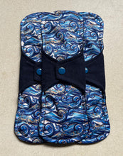 Load image into Gallery viewer, Ready to ship cloth pads 10” moderate organic flannel top menstrual pad organic fleece absorbent core reusable cloth pads priced per pad