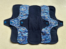 Load image into Gallery viewer, Ready to ship cloth pads 10” moderate organic flannel top menstrual pad organic fleece absorbent core reusable cloth pads priced per pad