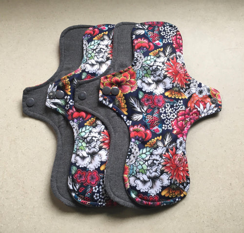 Ready to ship 7” Thong cut cloth pad organic flannel top menstrual pad organic fleece core reusable sanitary cloth pads priced per pad
