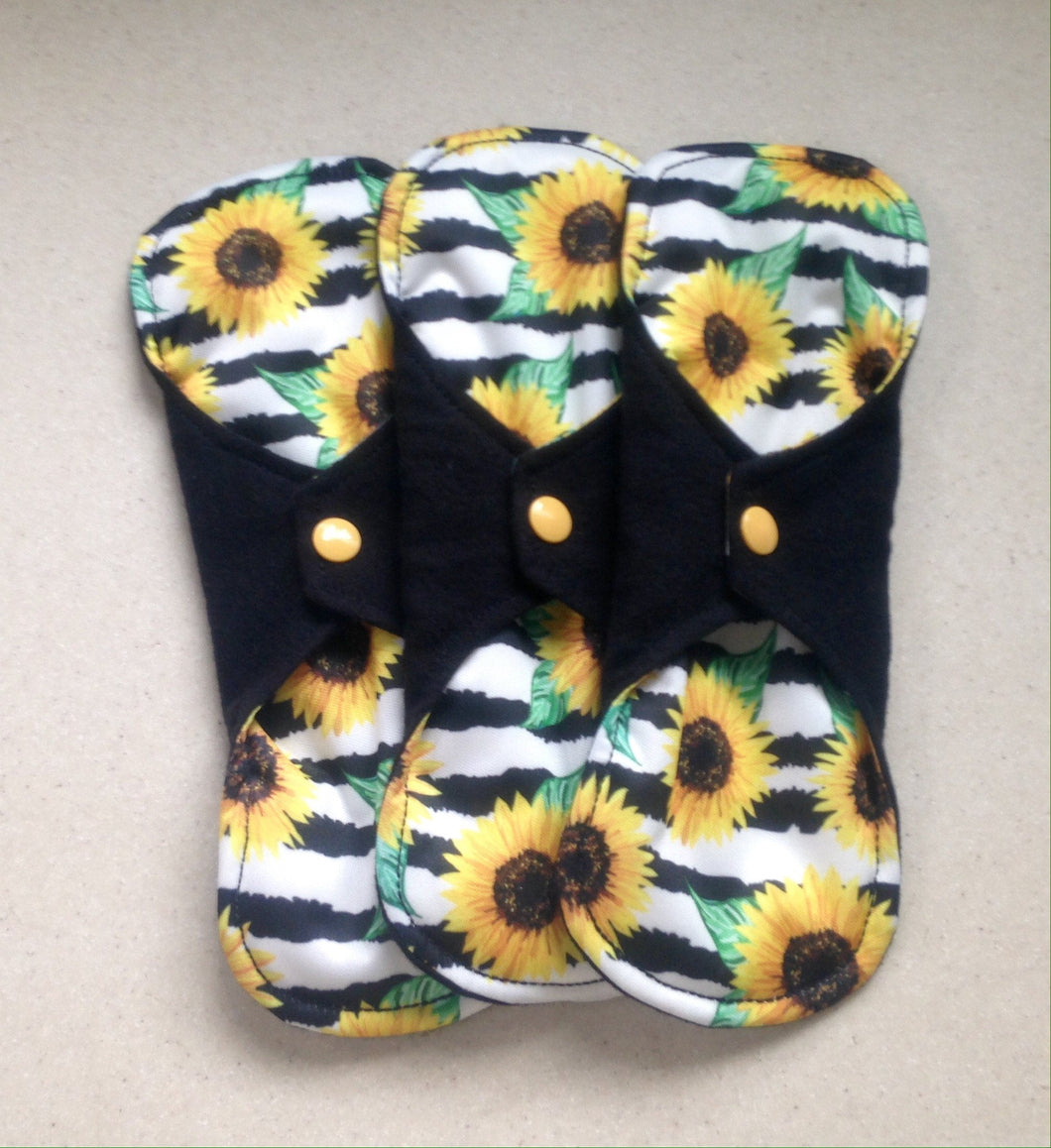 Black/Sunflowers Flannel Top