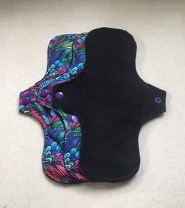 4 Pad Set Black/Rainbow Feathers