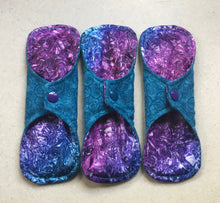 Load image into Gallery viewer, Ready to ship cloth menstrual pad organic fleece absorbent core washable and reusable sanitary napkin cloth pads priced per pad