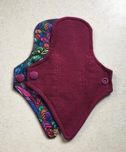 Thong Pantyliner 7" Burgundy/Rainbow Feathers