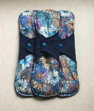 Load image into Gallery viewer, Navy/Flowers Organic Top