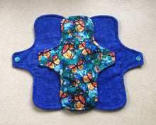 Load image into Gallery viewer, Blue/Butterfly Flannel Top