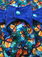 Load image into Gallery viewer, Blue/Butterfly Flannel Top