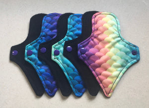 Thong Pantyliner 7" Black/Scales