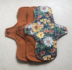 Rust/Flowers Organic Top