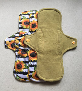 Lemongrass/Sunflowers Organic Top